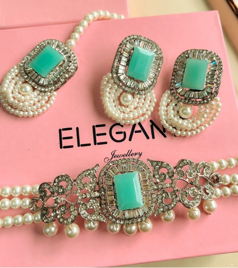 Zahra choker set
