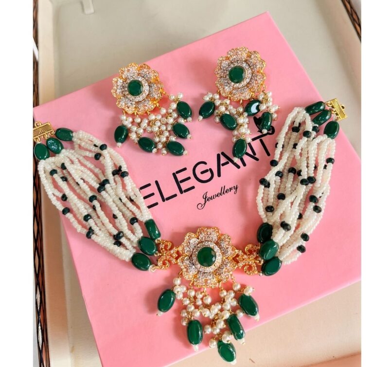 Zeba choker set