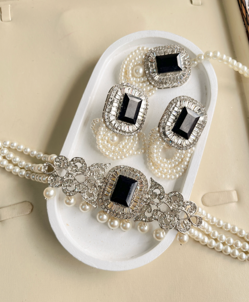 ZAHRA CHOKER SET BLACK