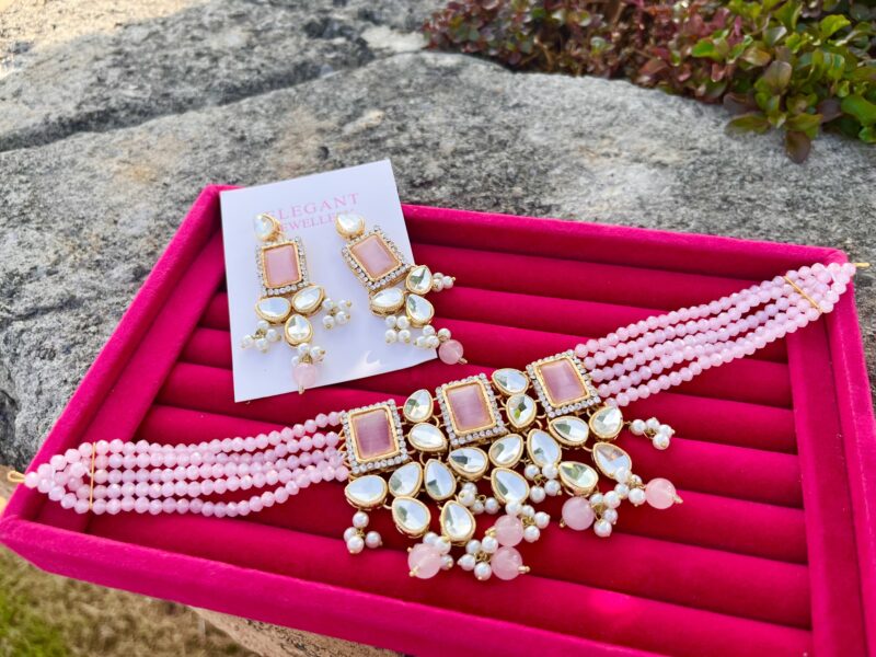 Zohra choker set pink