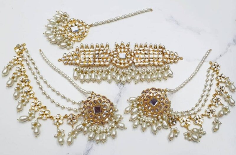 Gangu bridal set