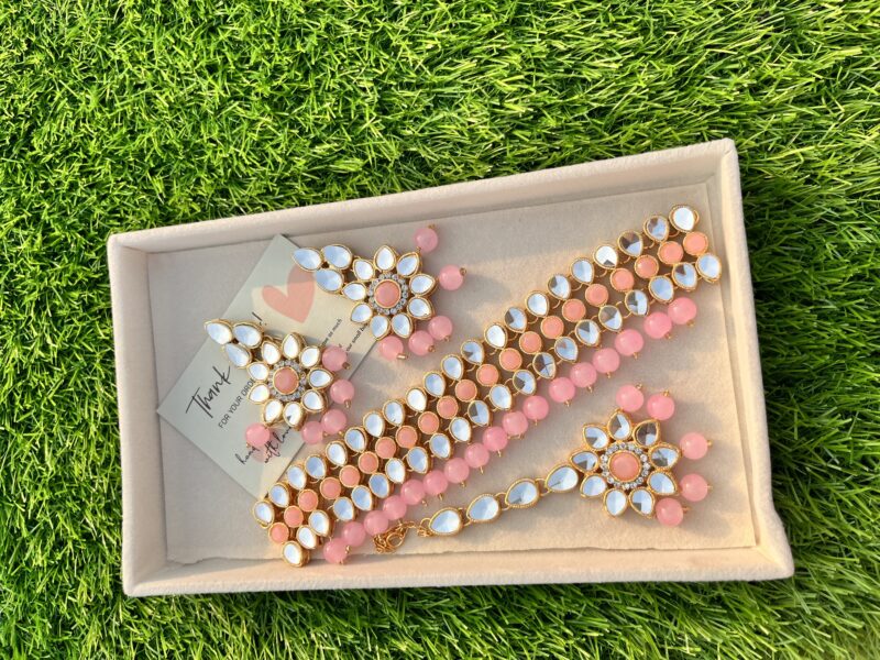 Nirah choker set