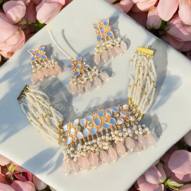 Minal choker set