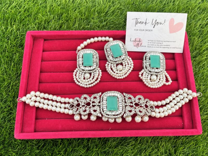 ZAHRA choker set
