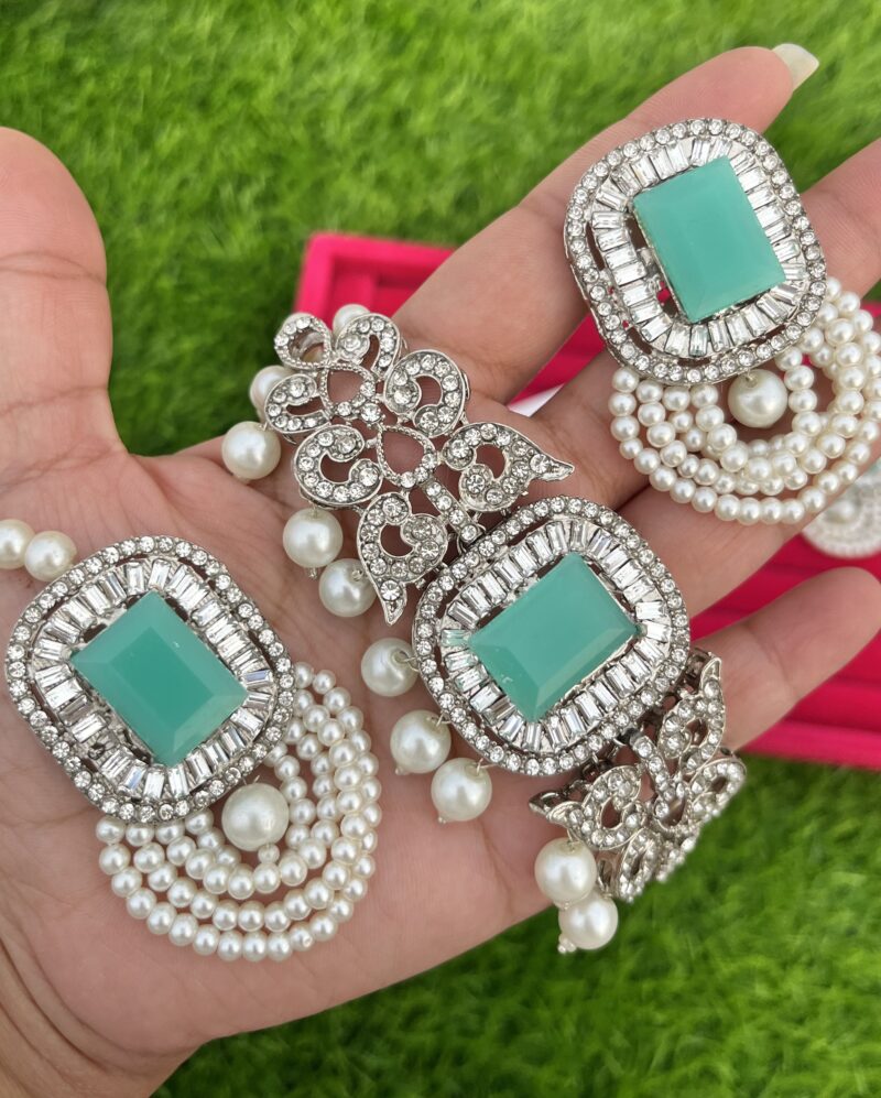 ZAHRA choker set