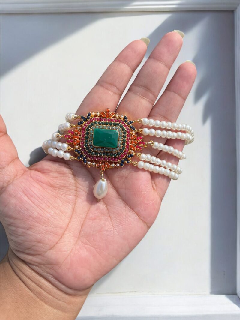 Mahnoor choker set
