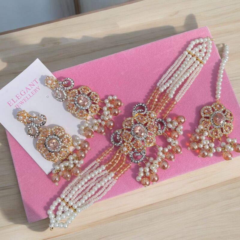 Wajiha choker set