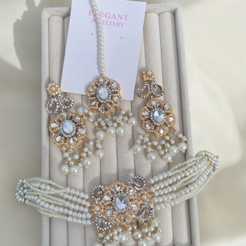 Wajiha choker set
