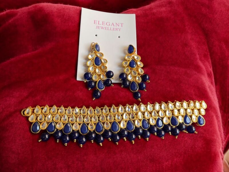 Inaya choker set
