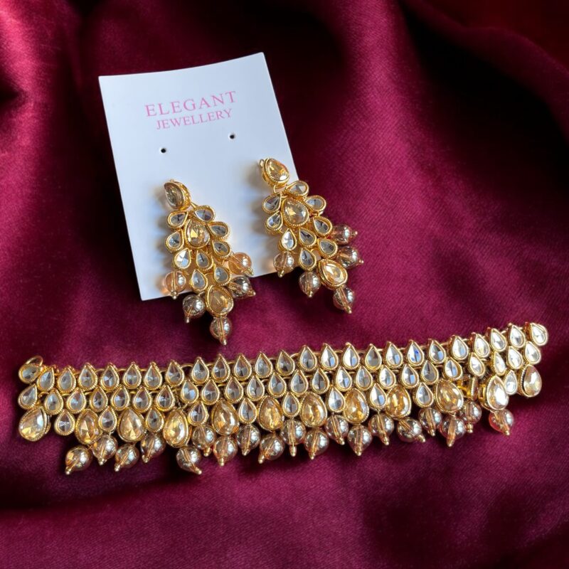 Inaya choker set