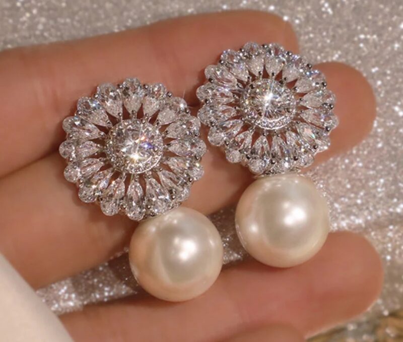 Flower diamond earrings