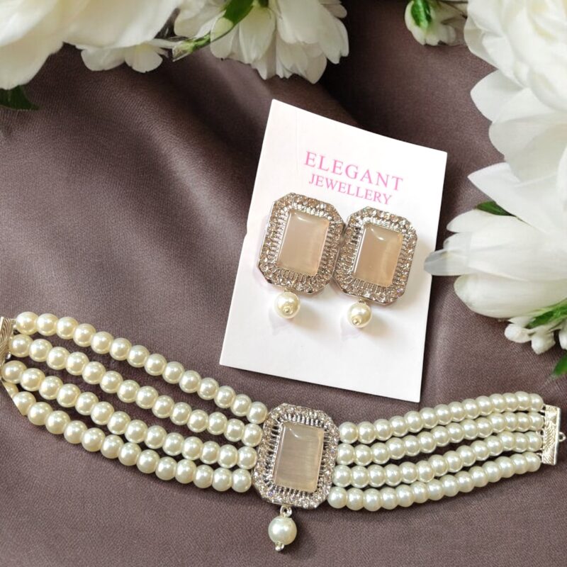 Lucy choker set