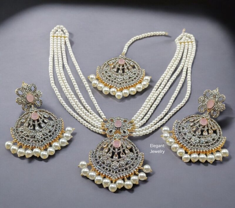 Laraib choker set