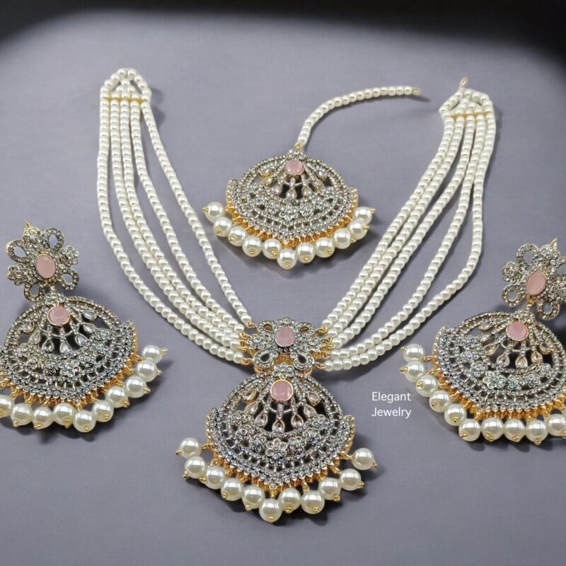 Laraib choker set