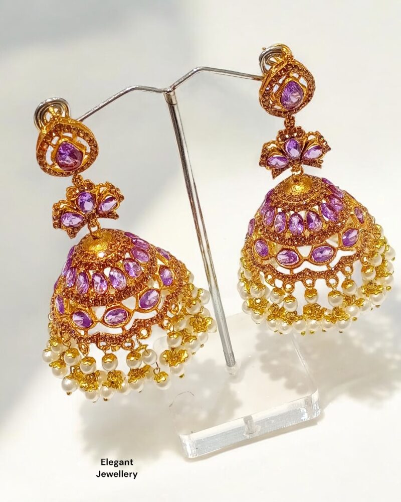Naurattan Jhumki