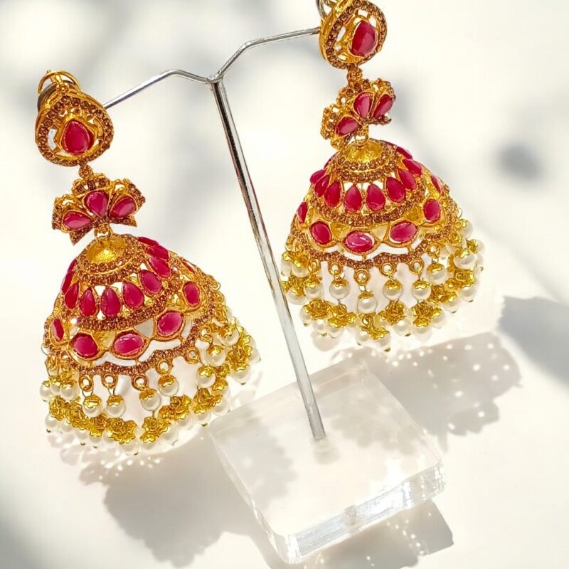 Naurattan Jhumki