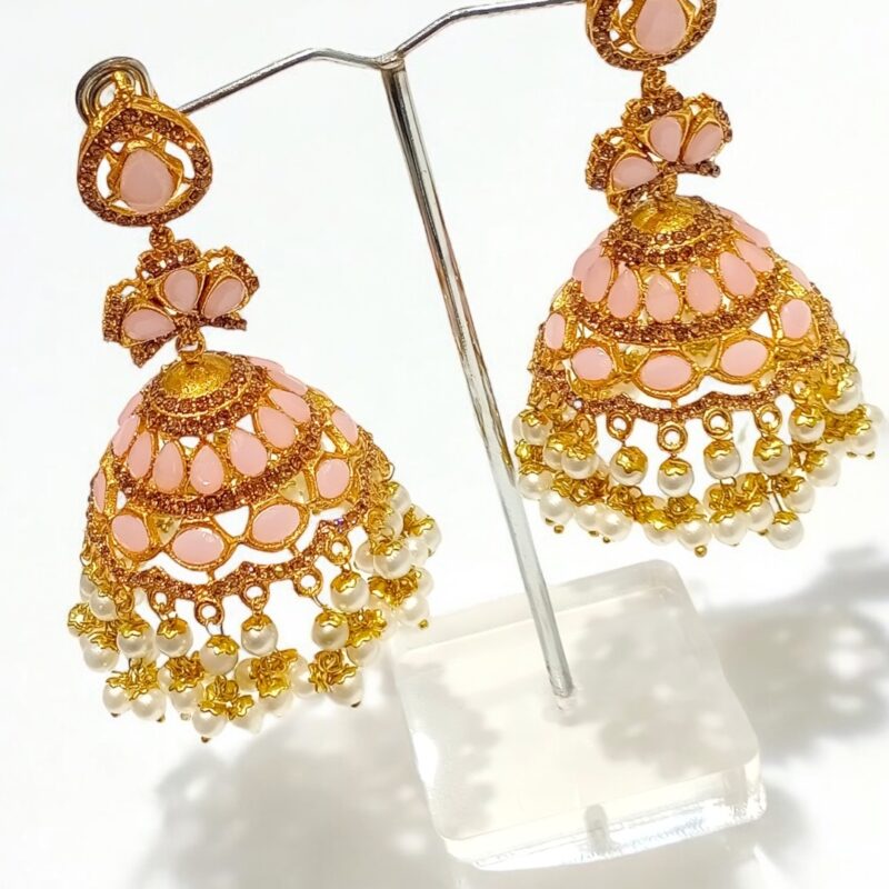 Naurattan Jhumki