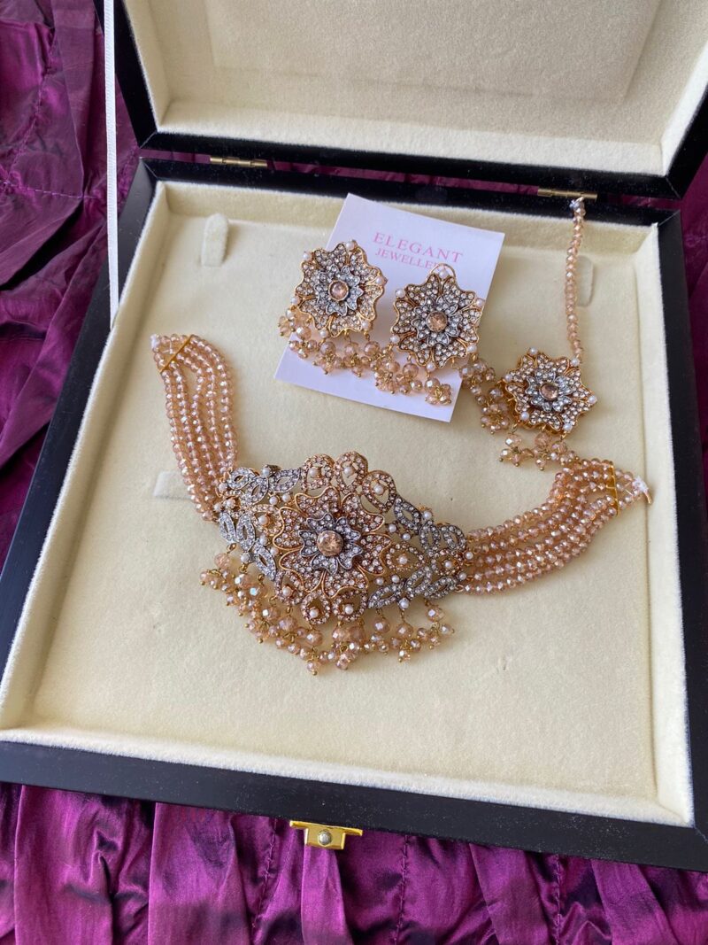 Delish choker set