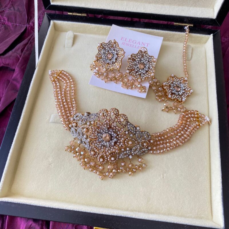 Delish choker set