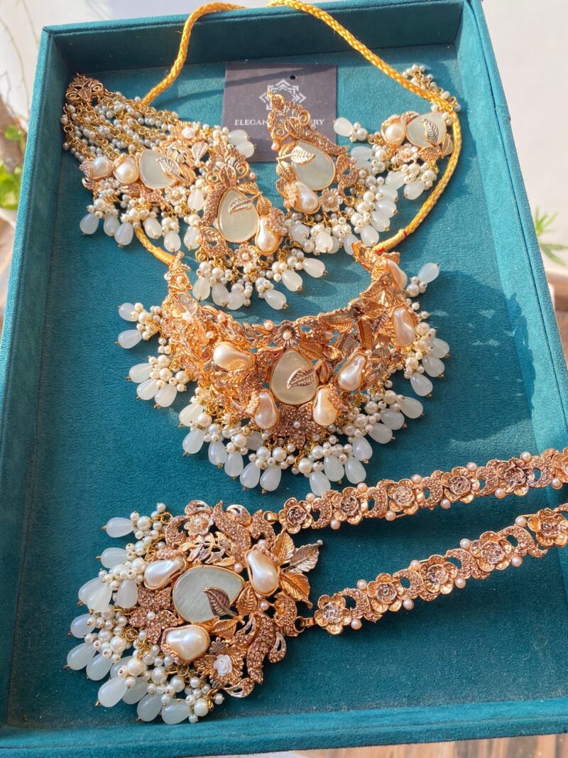 Pearl set