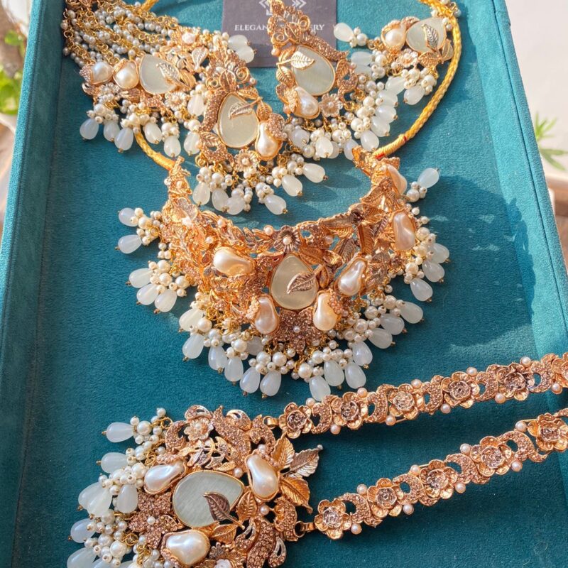 Pearl set
