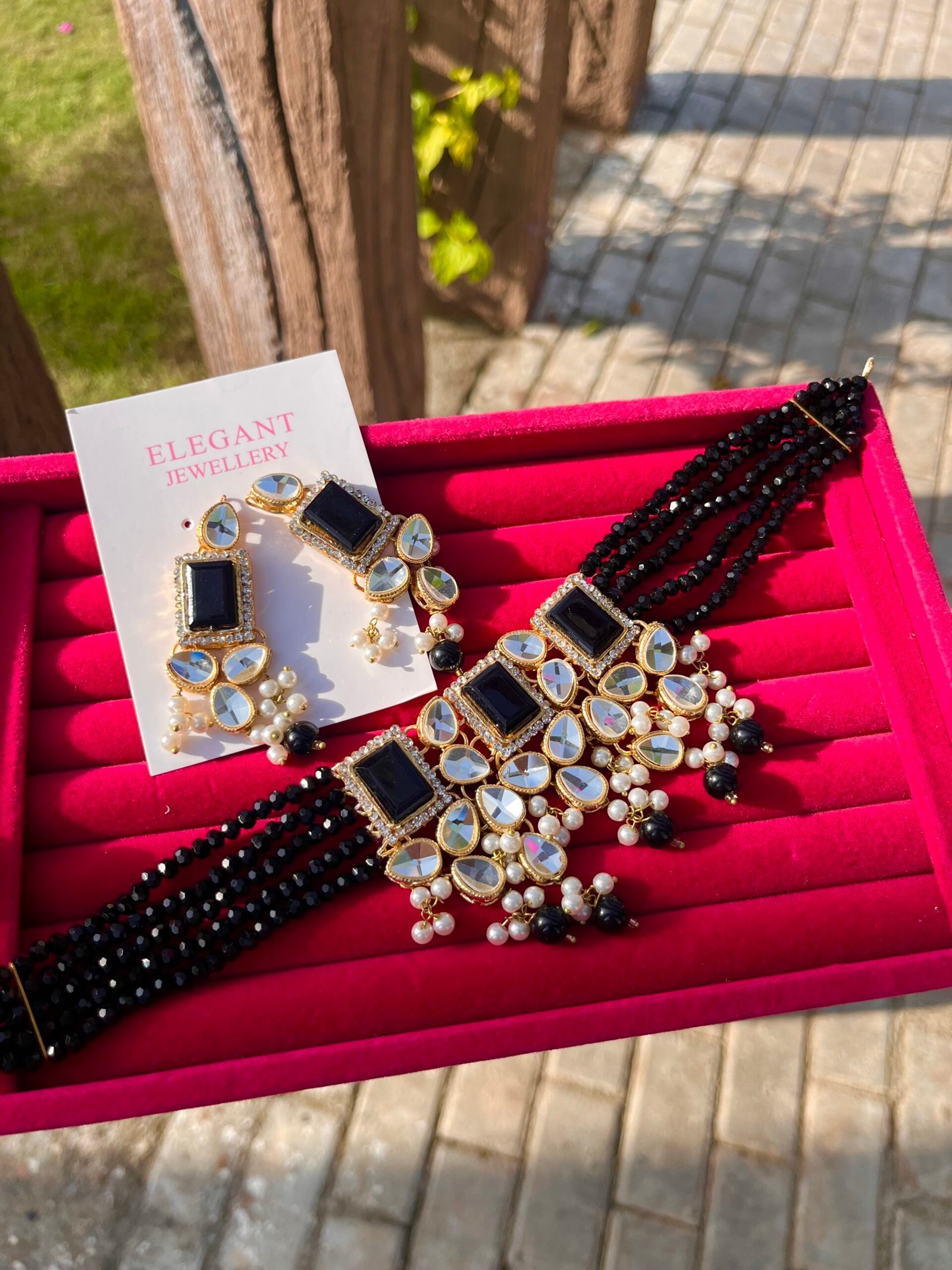 Zohra choker set