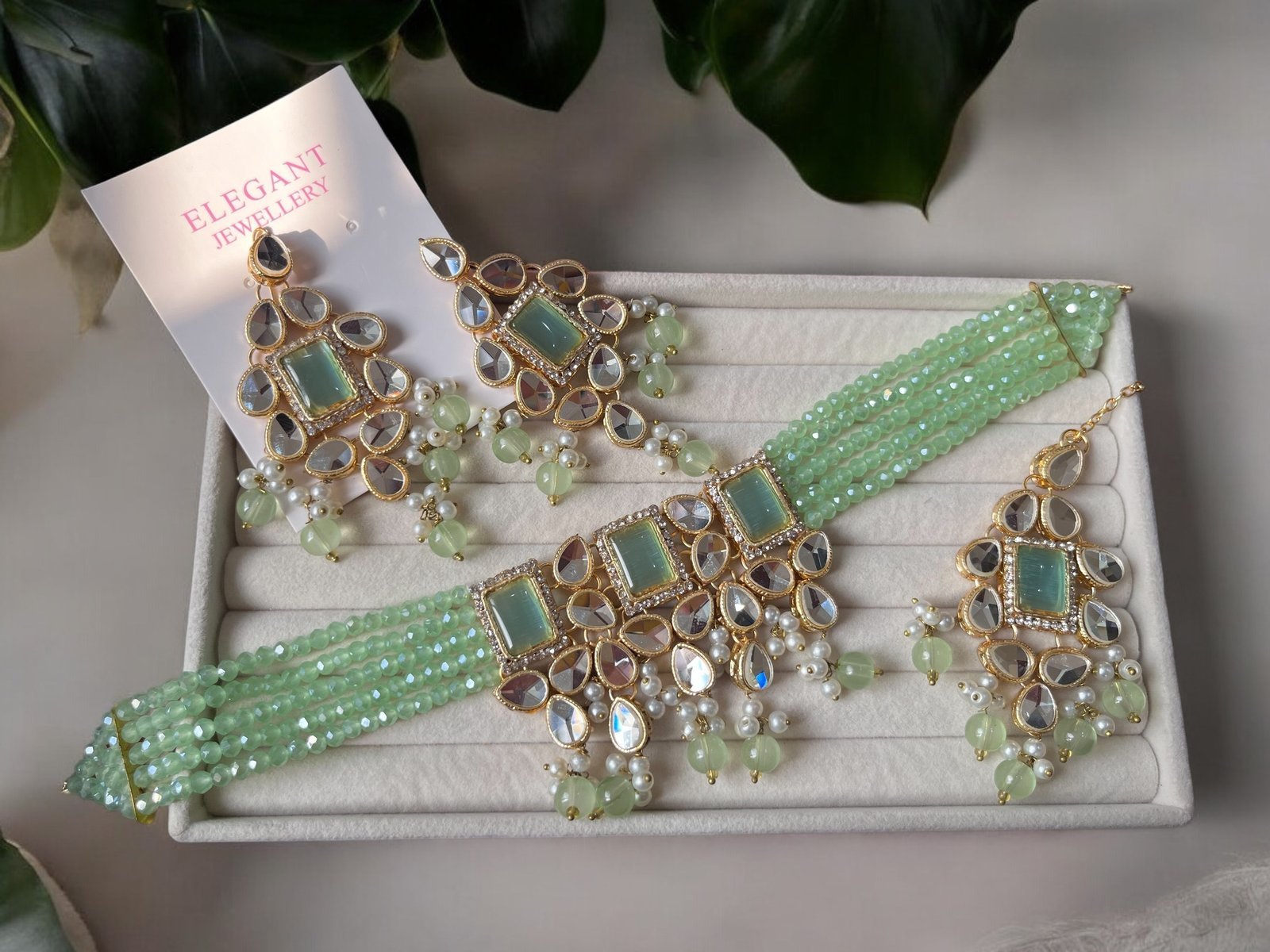 Zohra choker set