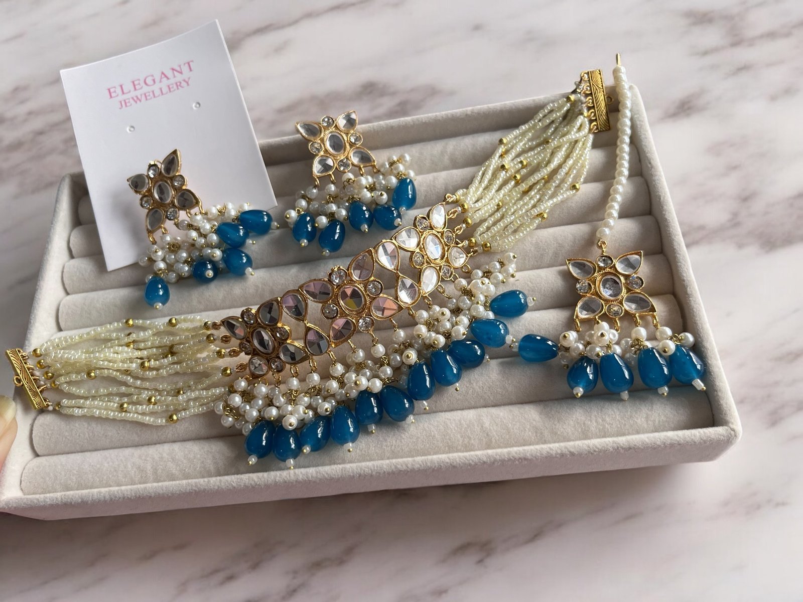Minal choker zinc