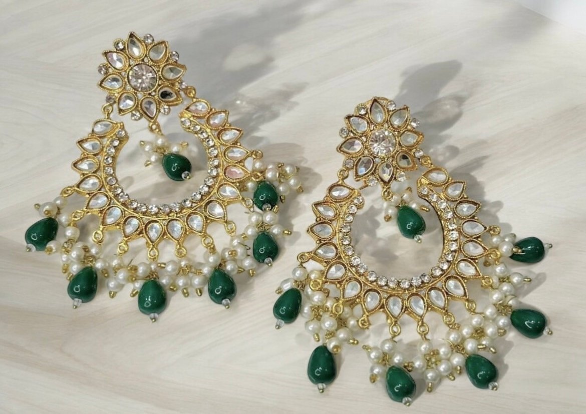 Green chaand bali
