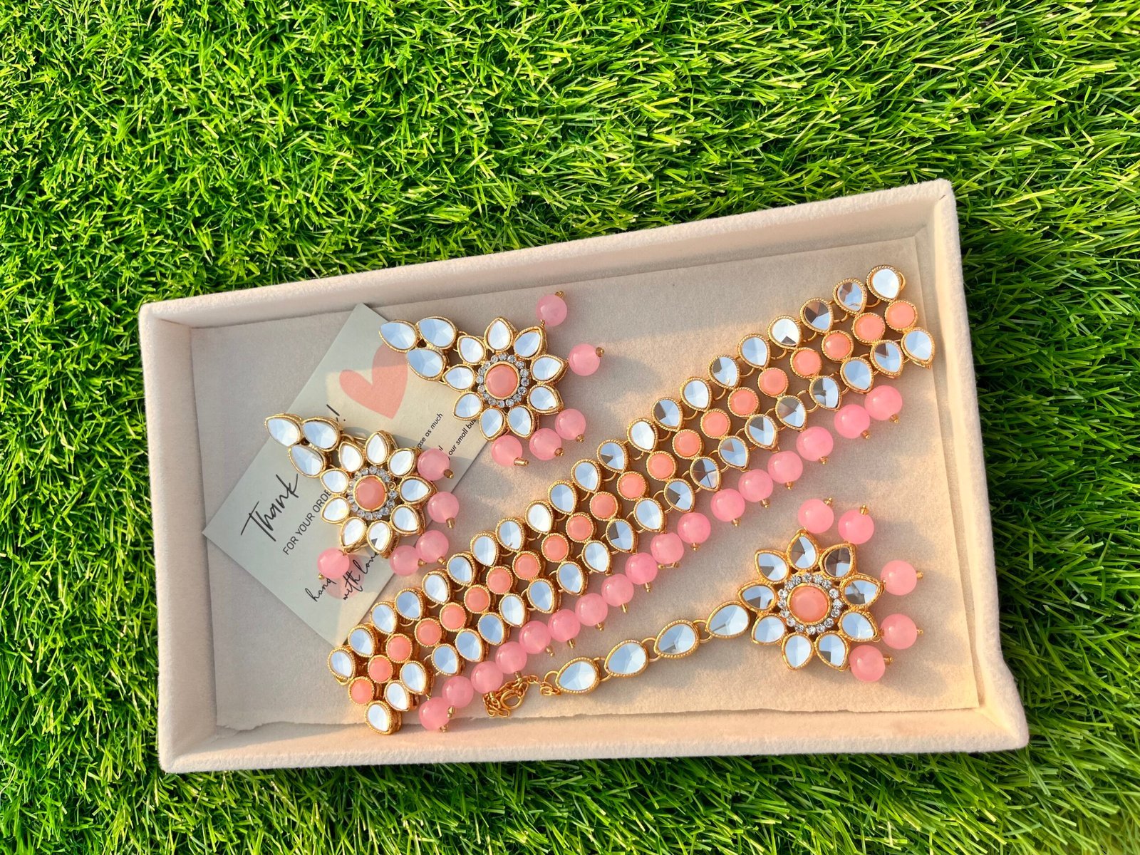 Nirah choker set