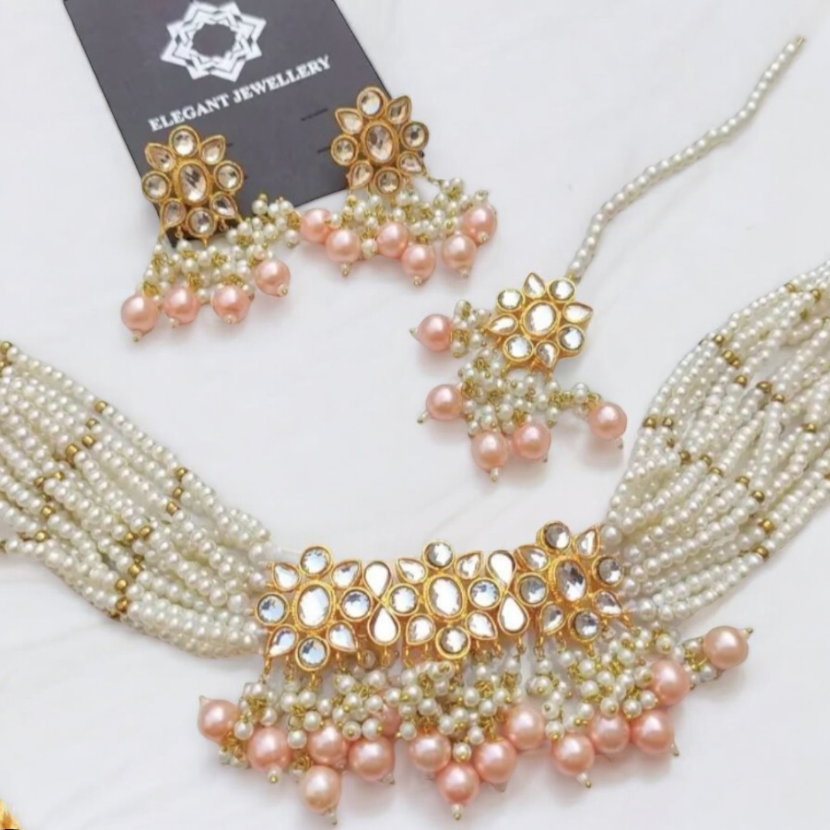 Minal choker