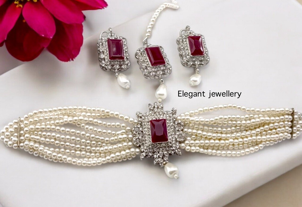 NAGIN choker set