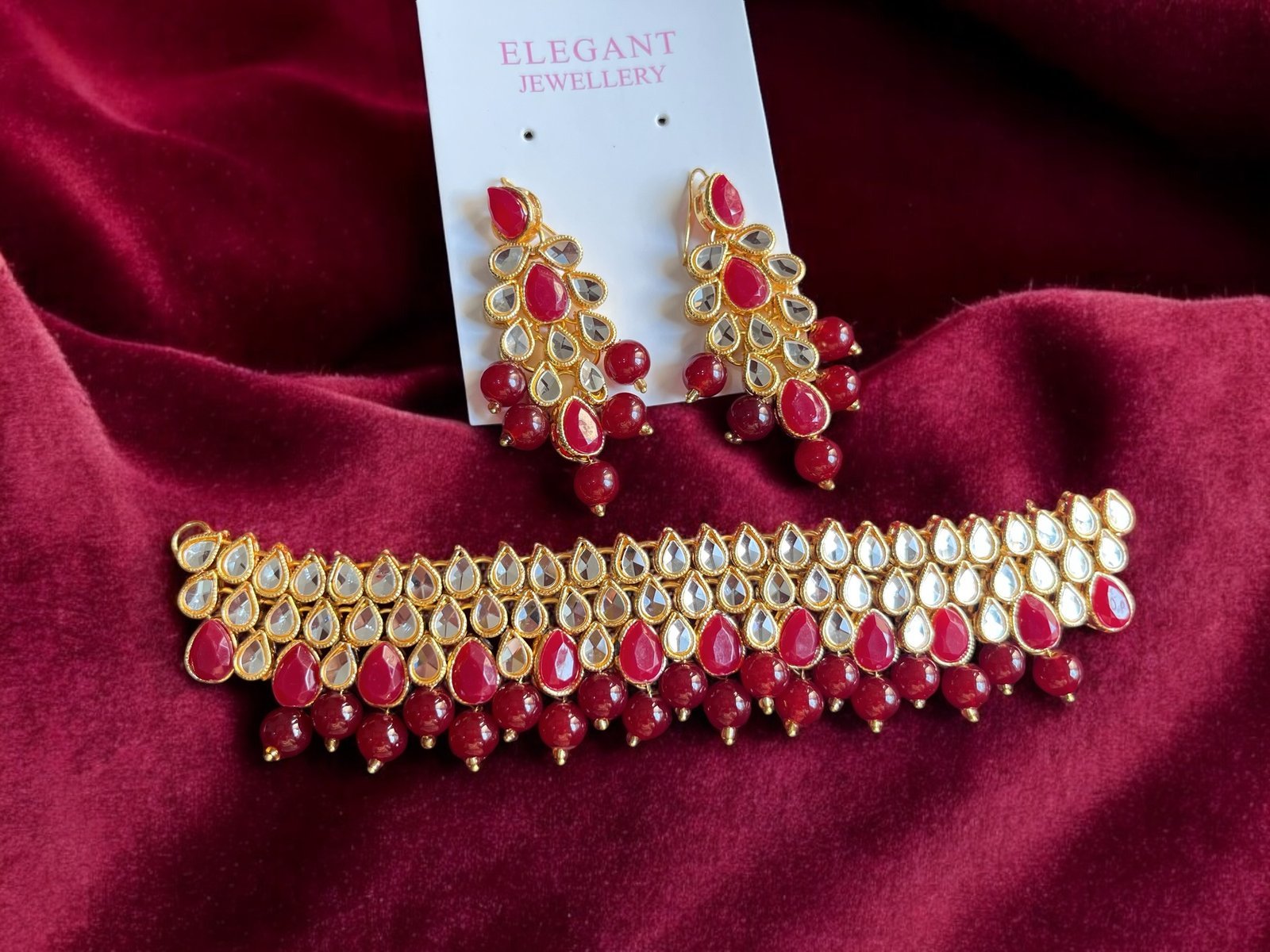Inaya choker set