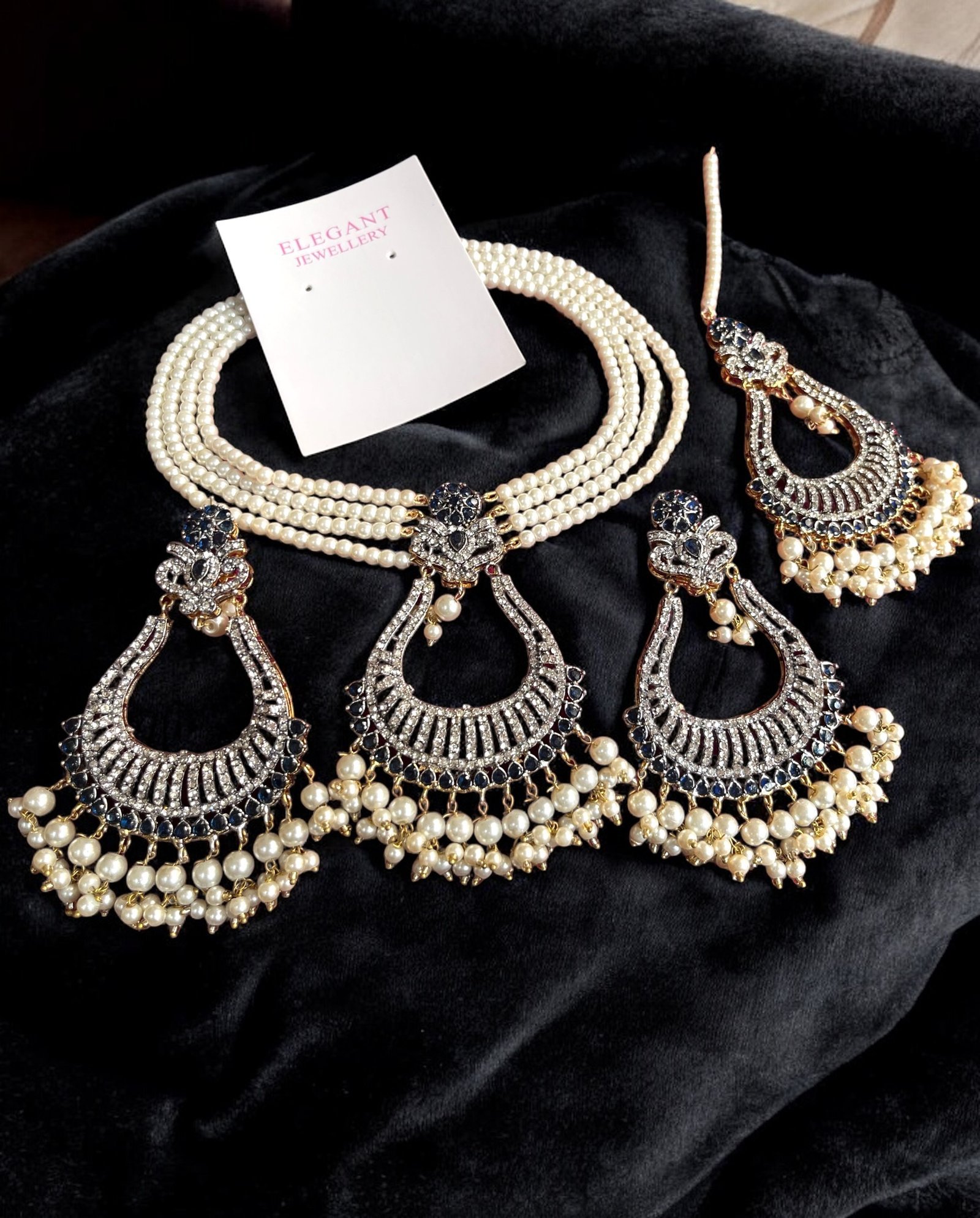 Andaleeb set blue