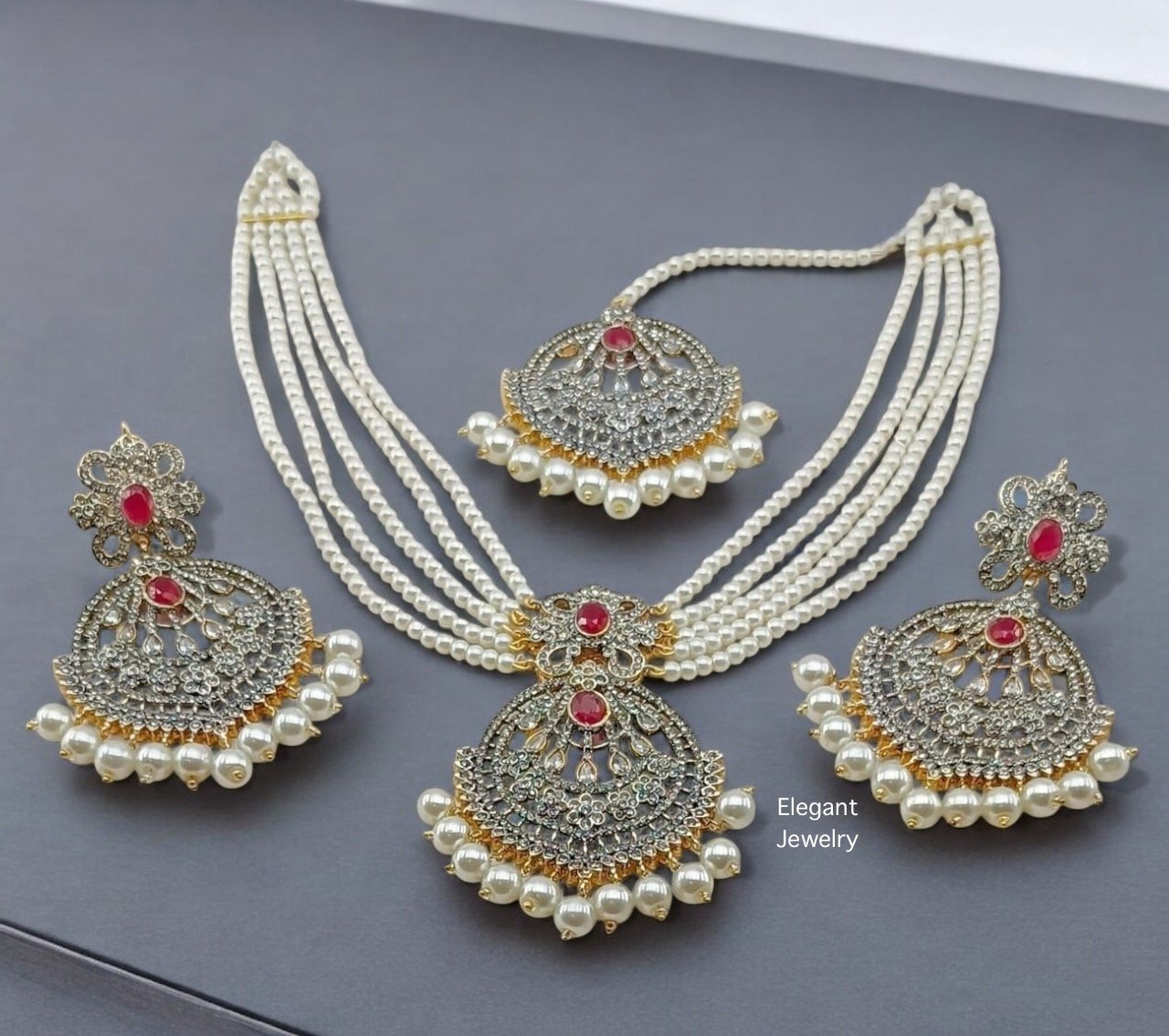 Laraib choker set