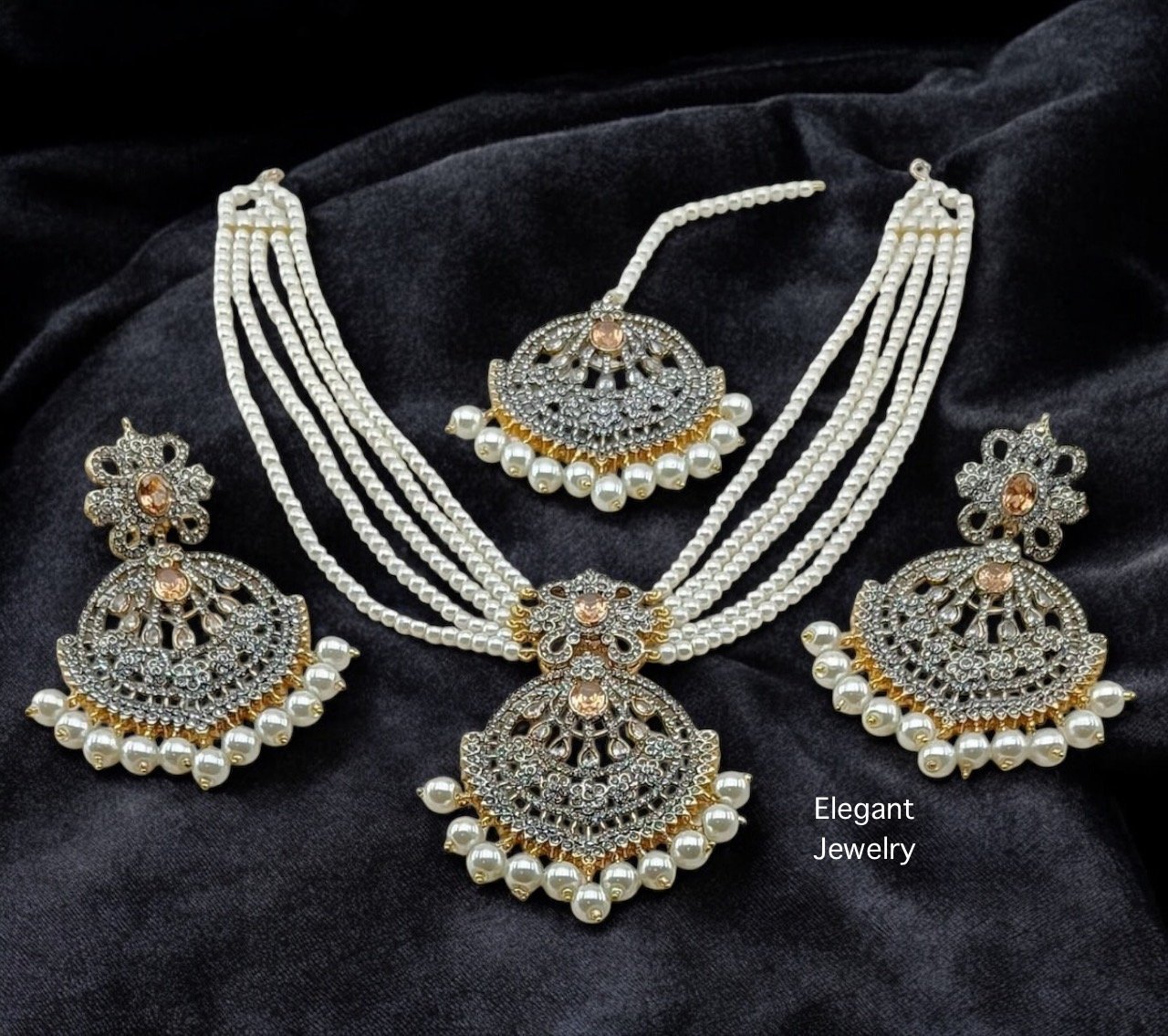 Laraib choker set