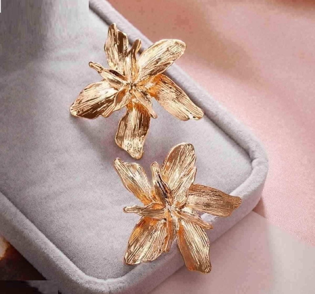 Flower earrings