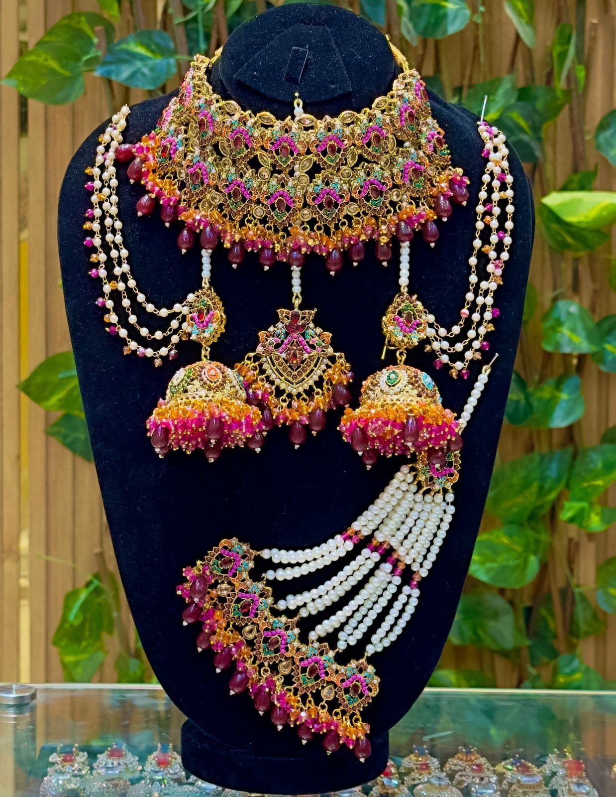SEERENE NAURATTEN SET