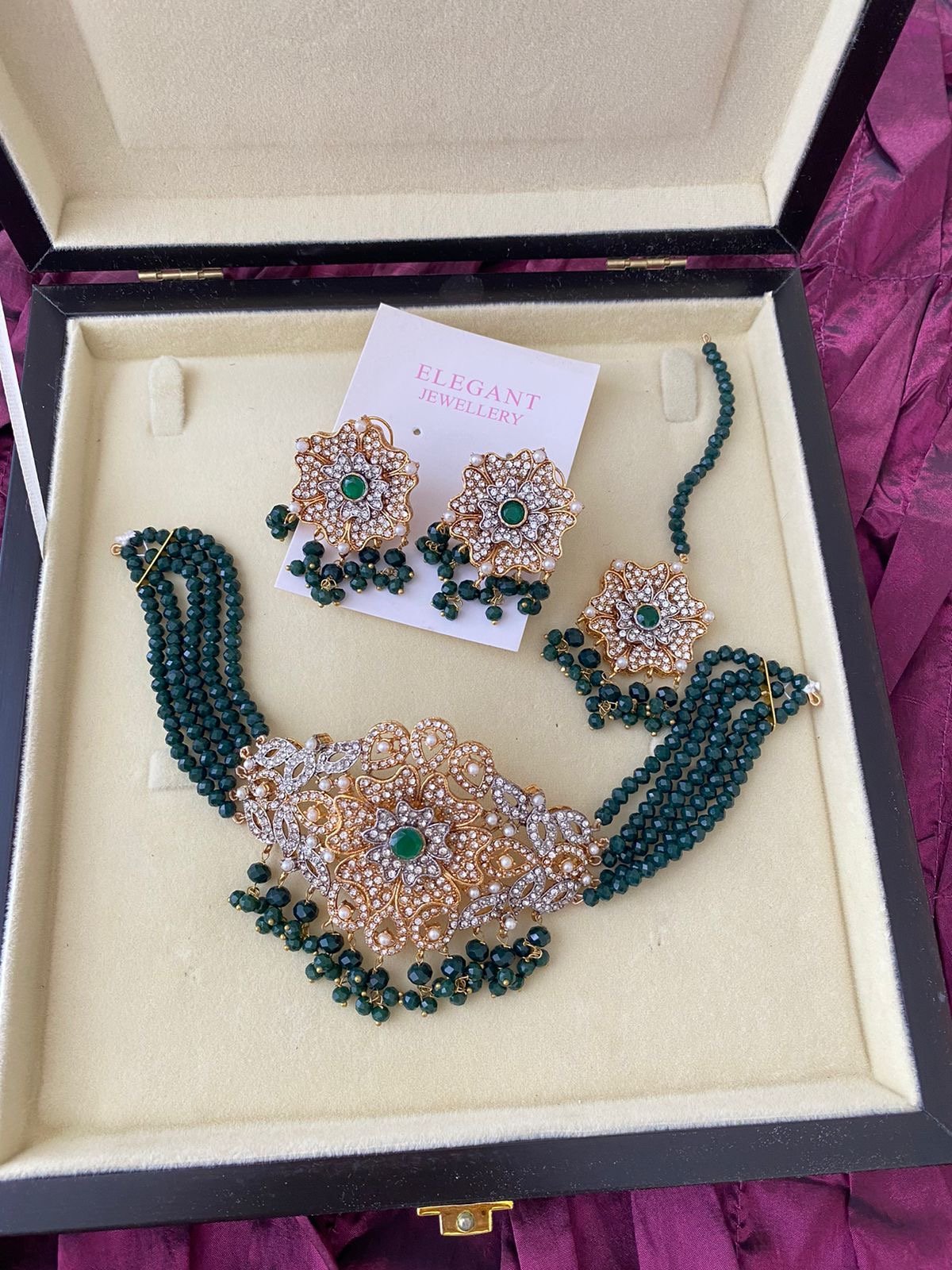 Delish choker set