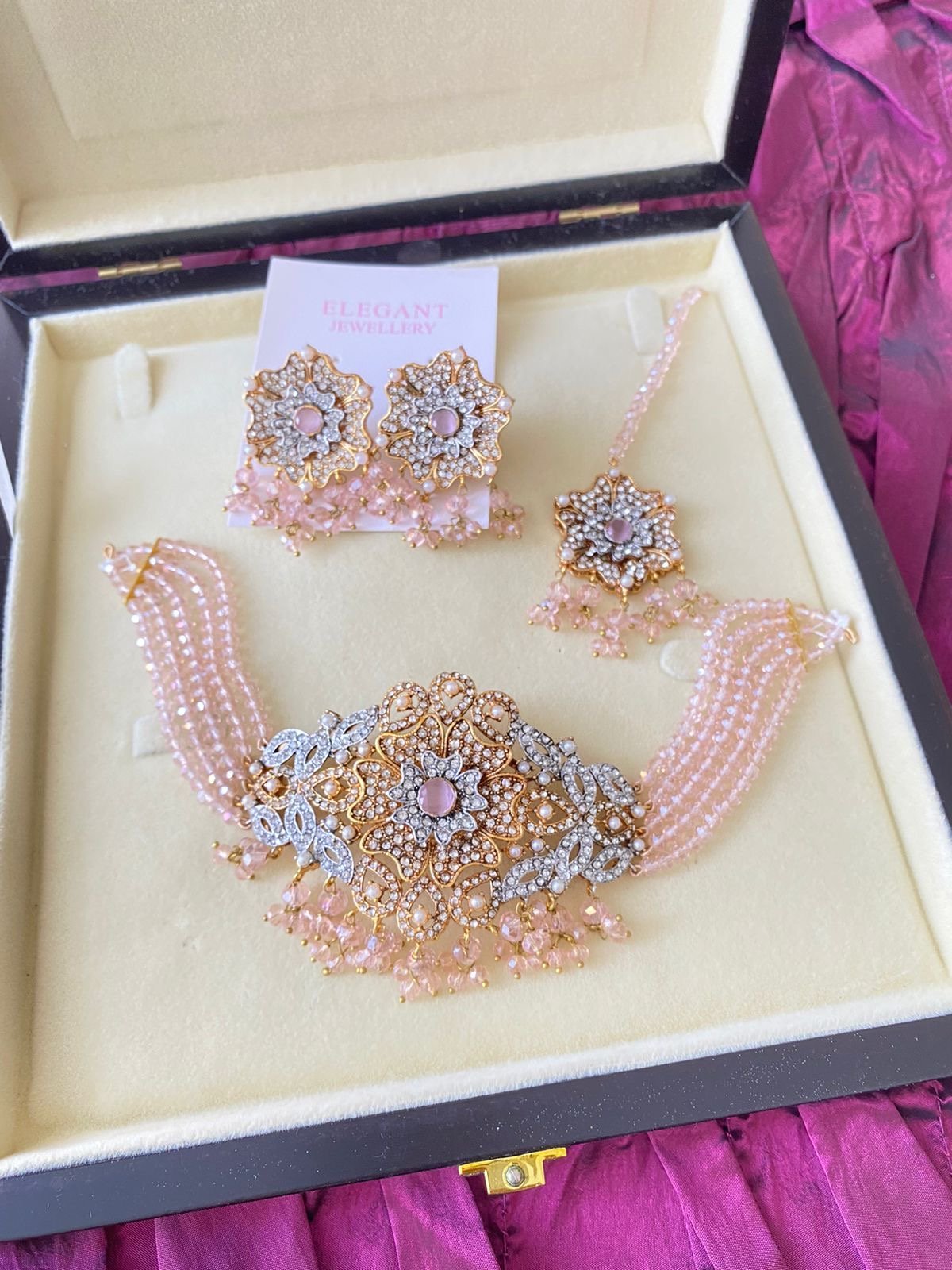 Delish choker set